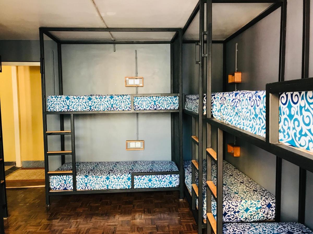 Alobar1000 Hostel กาฐมาณฑุ ภายนอก รูปภาพ
